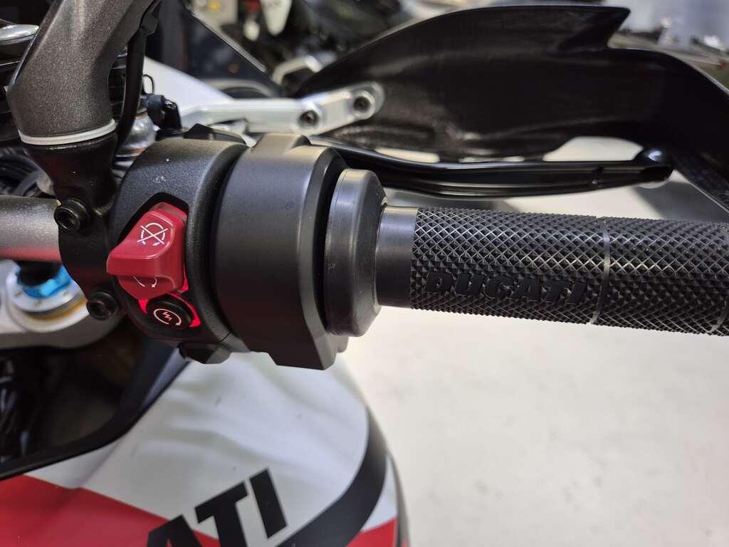 MULTISTRADA V4 RS