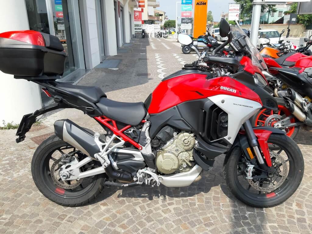MULTISTRADA V4