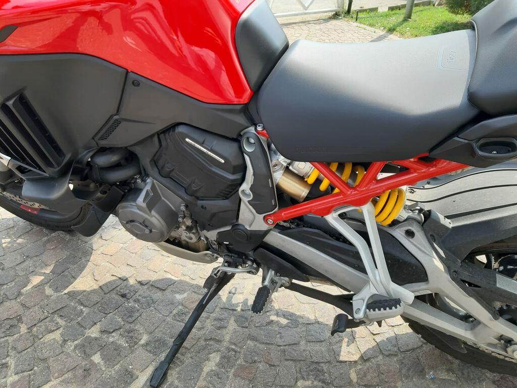 MULTISTRADA V4