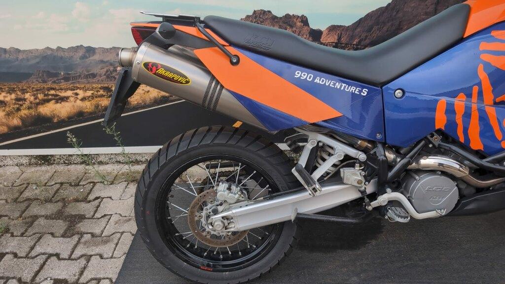 990 ADVENTURE
