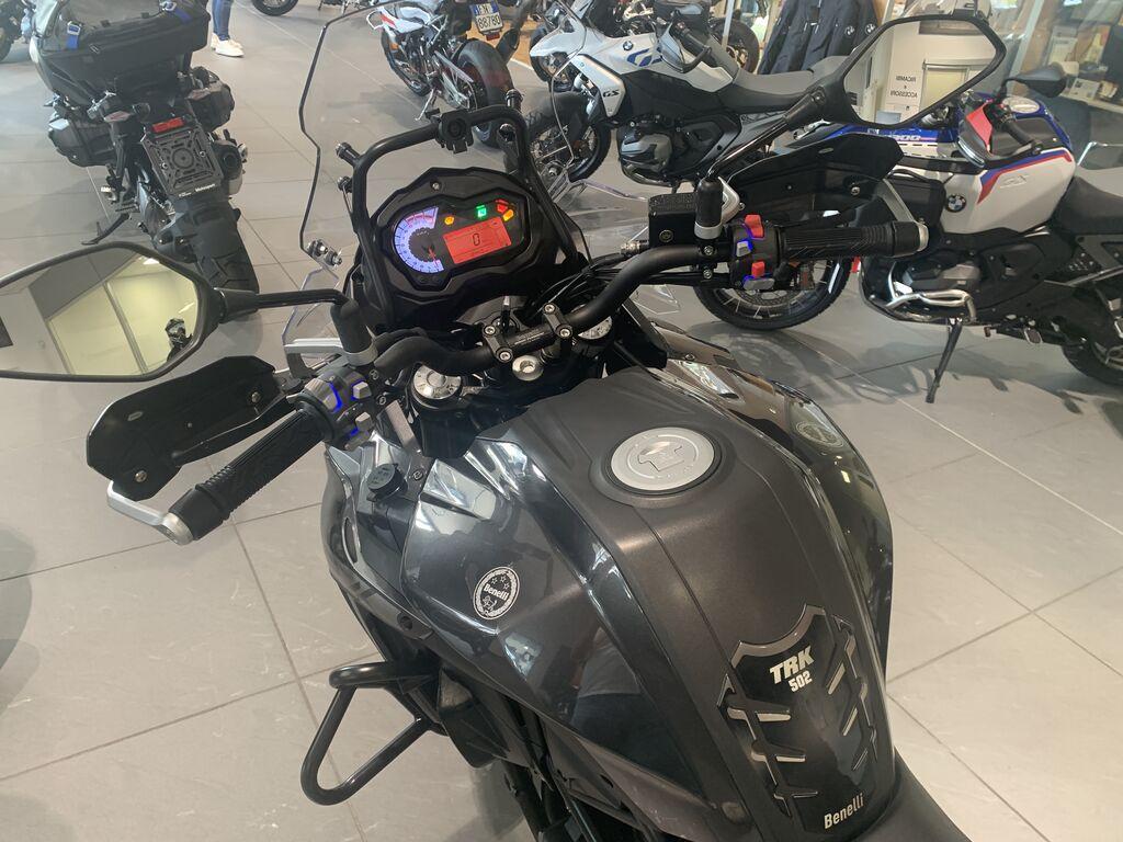 TRK 502