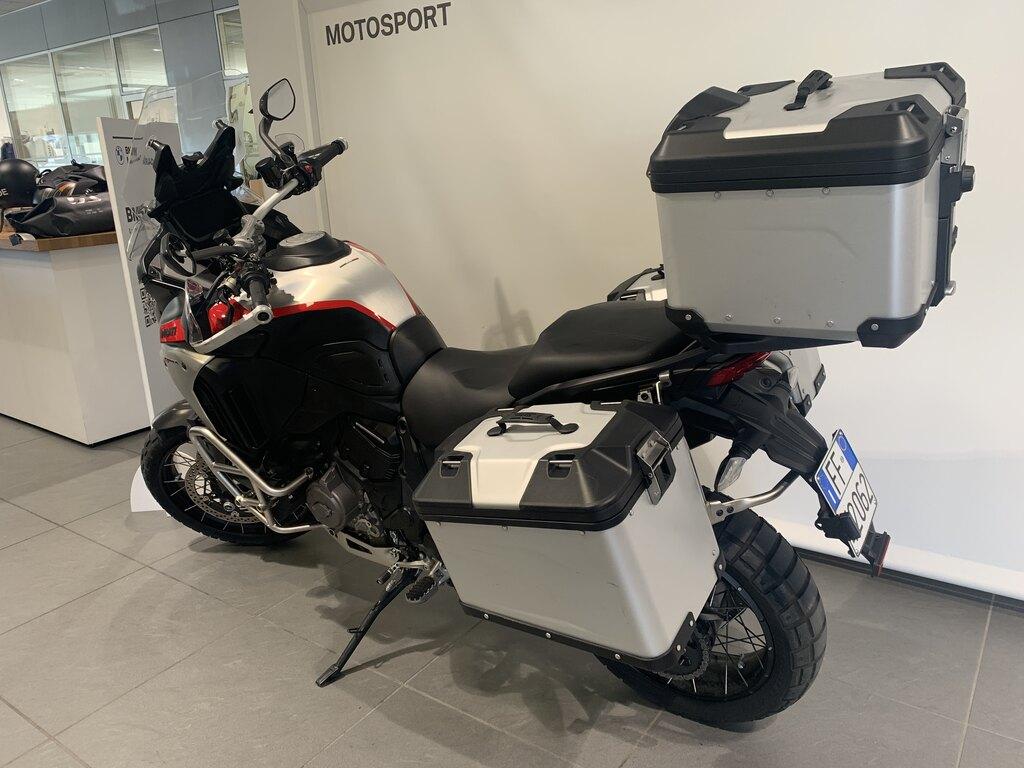 MULTISTRADA V4