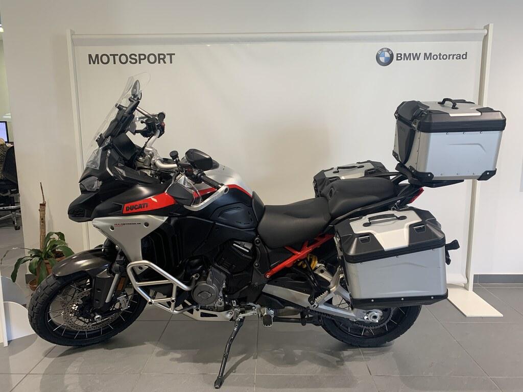 MULTISTRADA V4