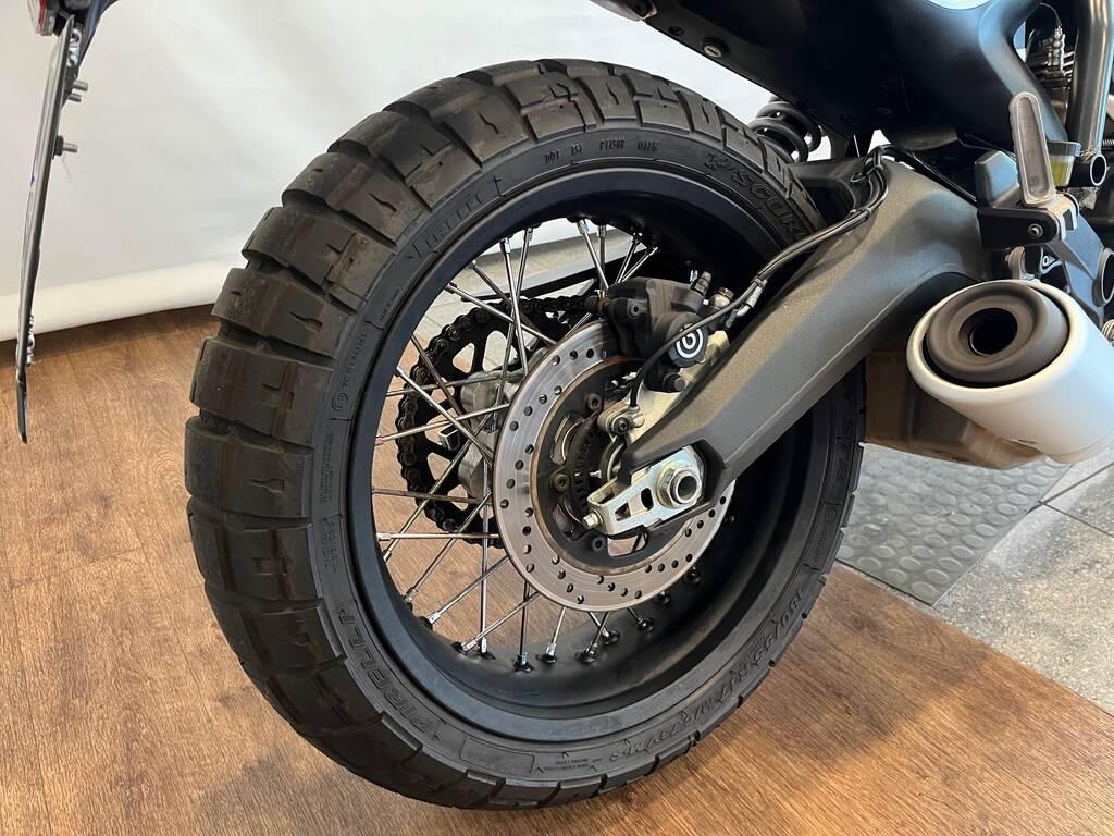 SCRAMBLER 800