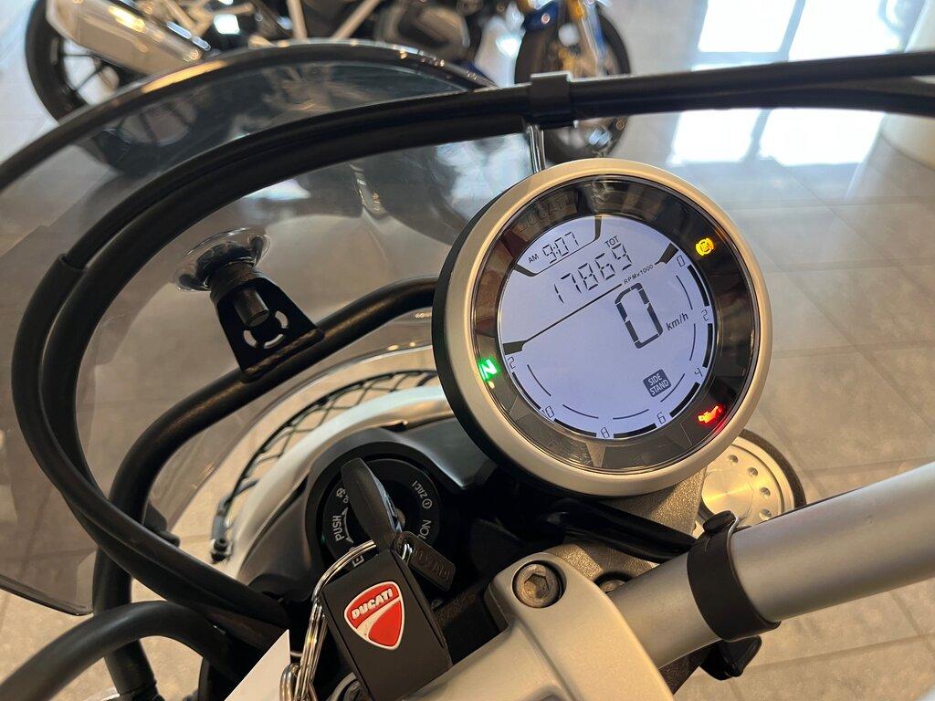 SCRAMBLER 800