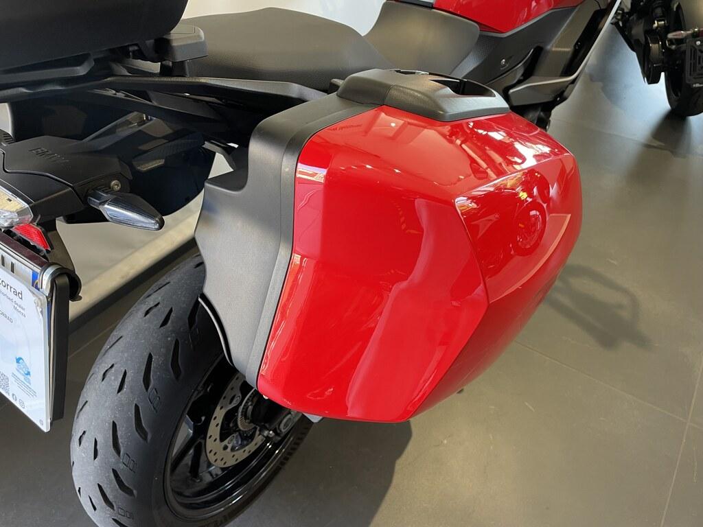 F 900 XR
