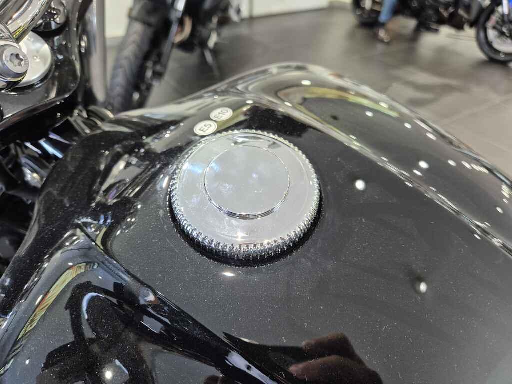 R 18