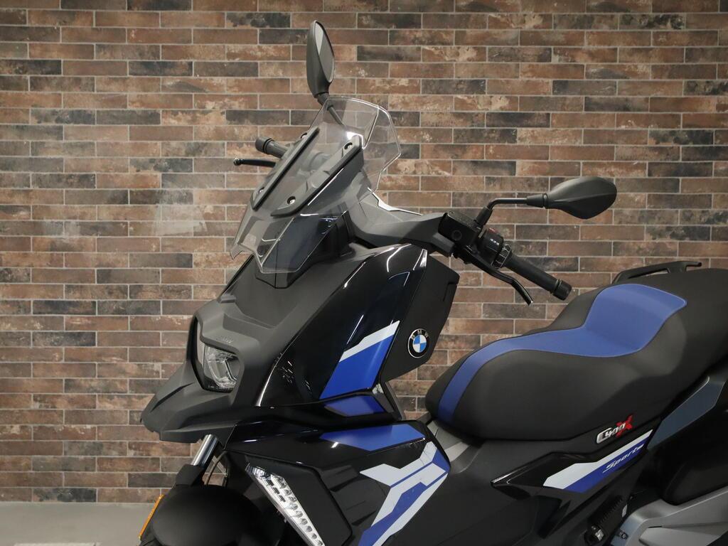 C 400 X