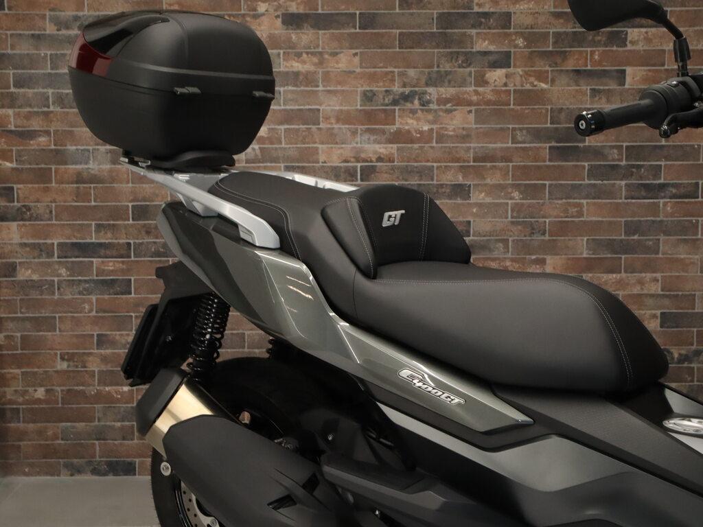 C 400 GT