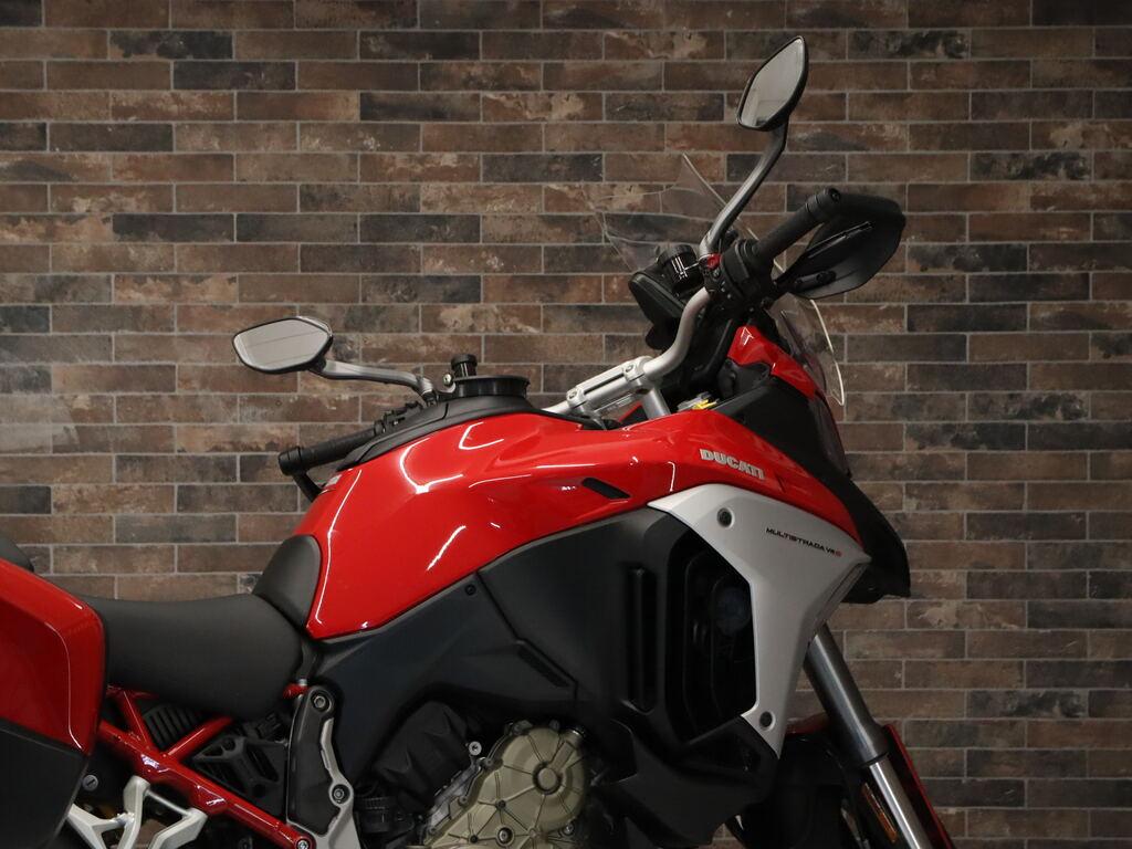 MULTISTRADA V4