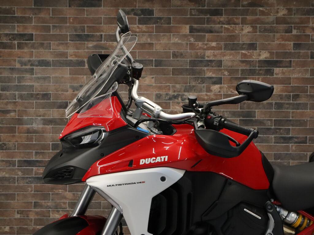 MULTISTRADA V4
