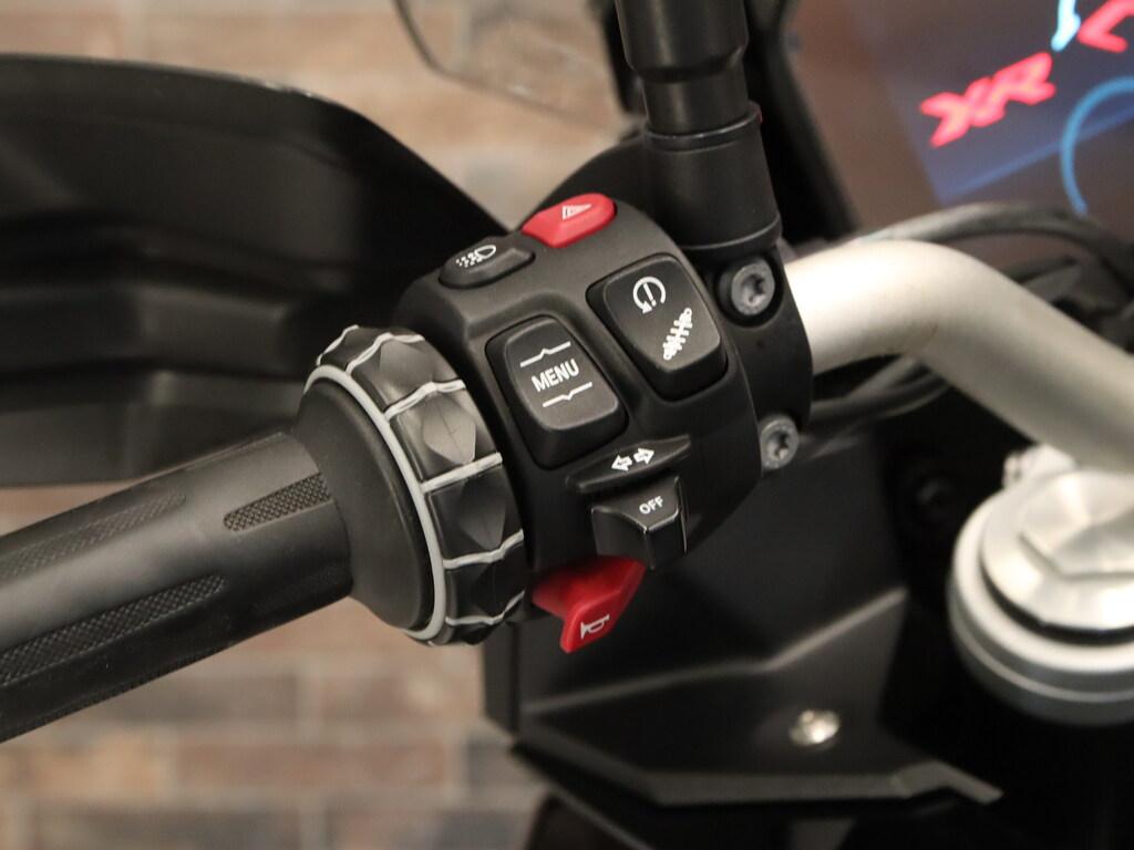 F 900 XR