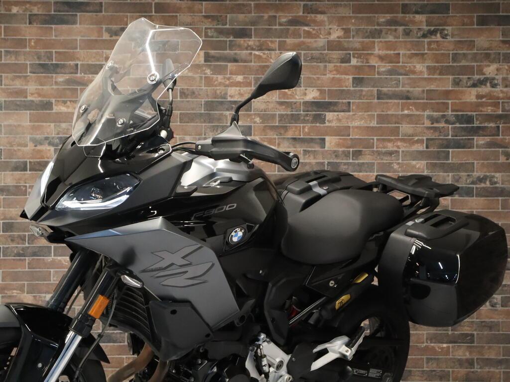 F 900 XR