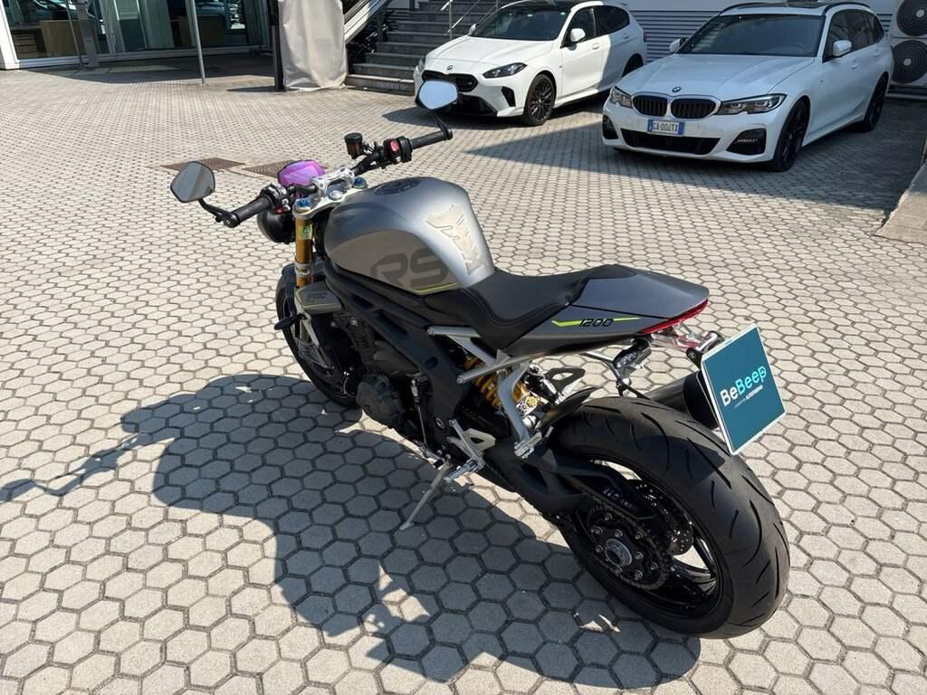 SPEED TRIPLE 1200
