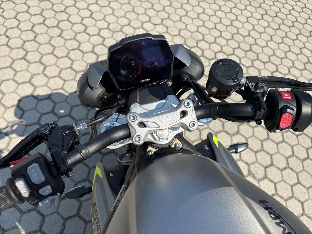 SPEED TRIPLE 1200