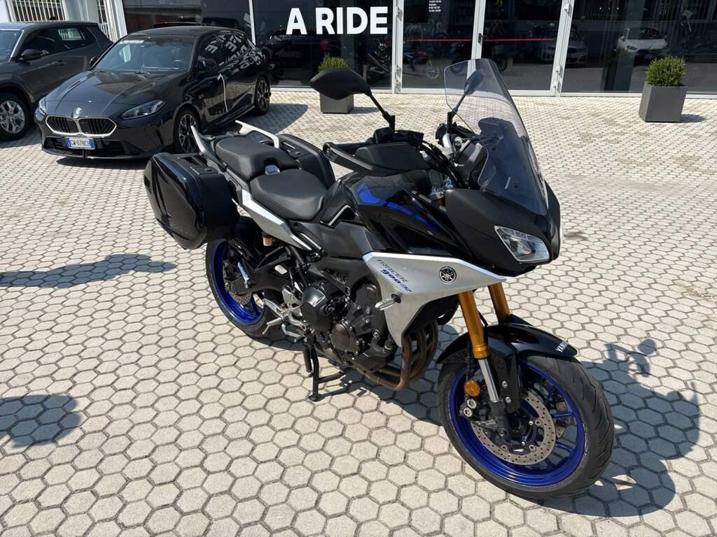TRACER 900
