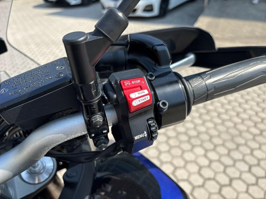 TRACER 900