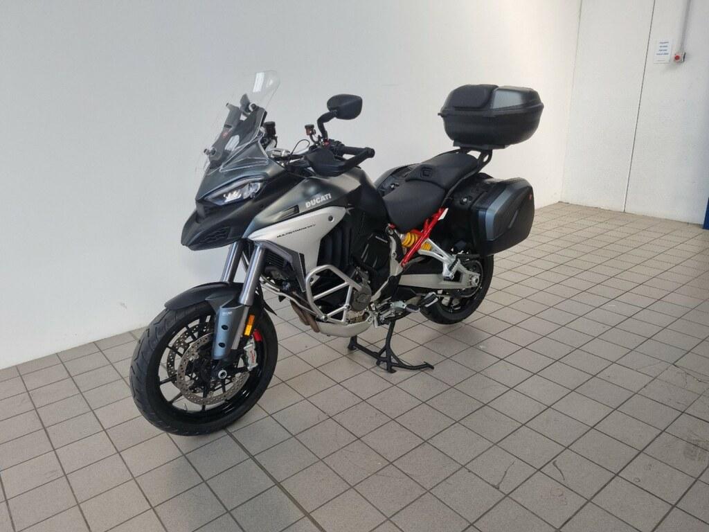 MULTISTRADA V4
