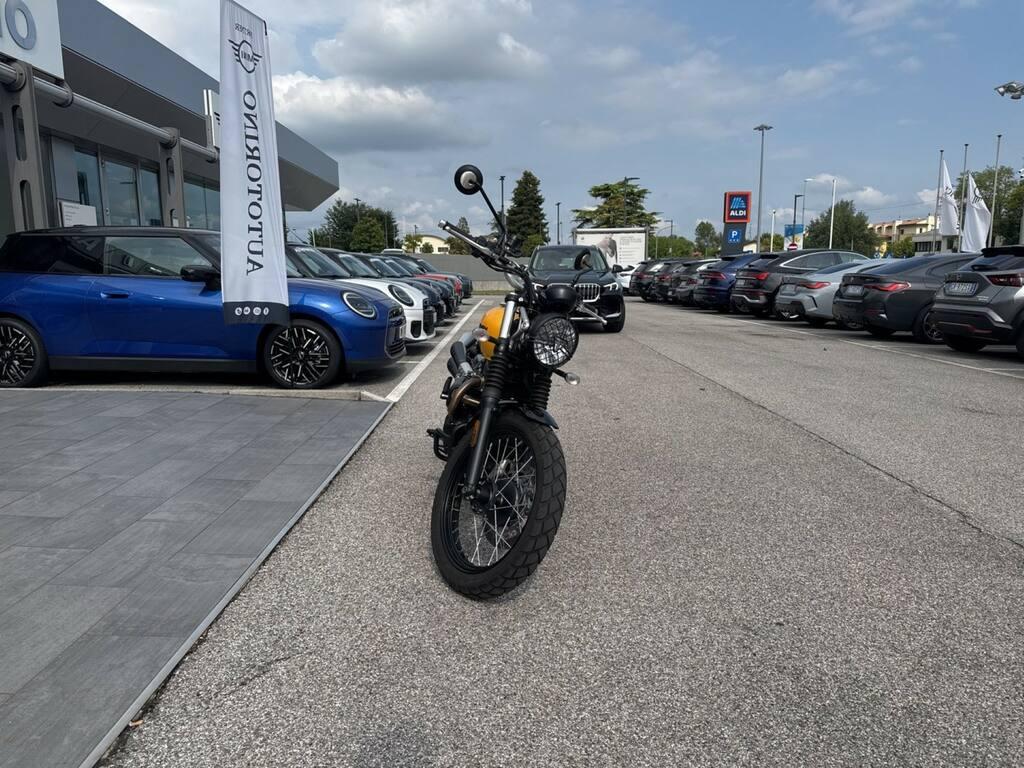 SCRAMBLER 900