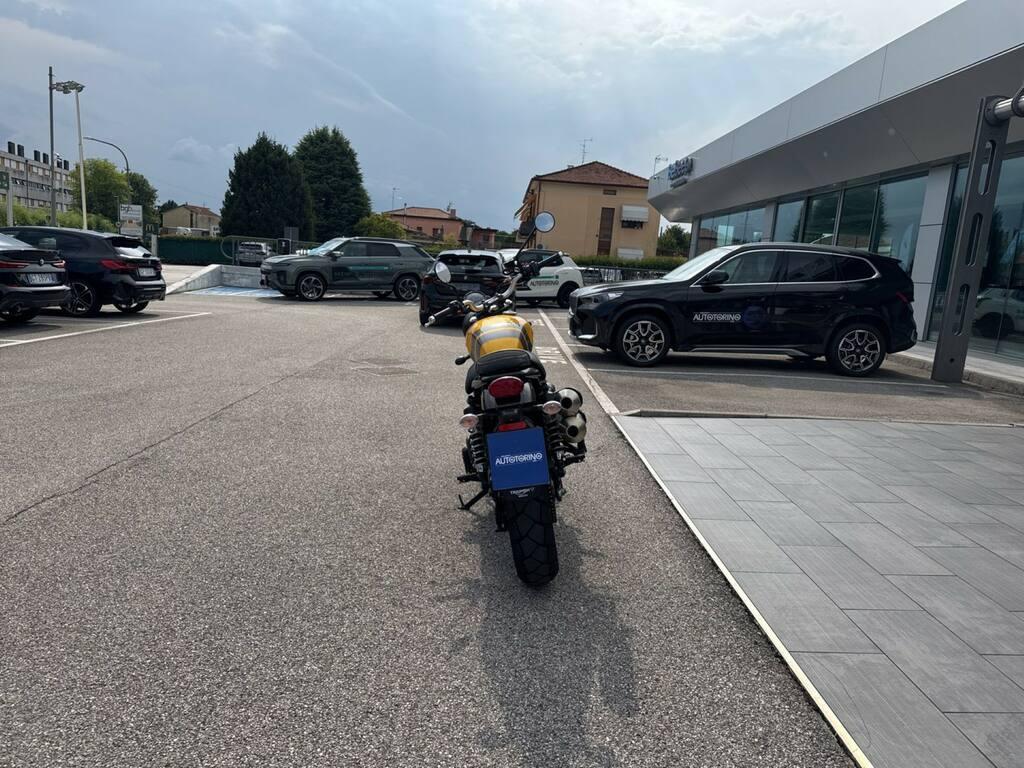 SCRAMBLER 900