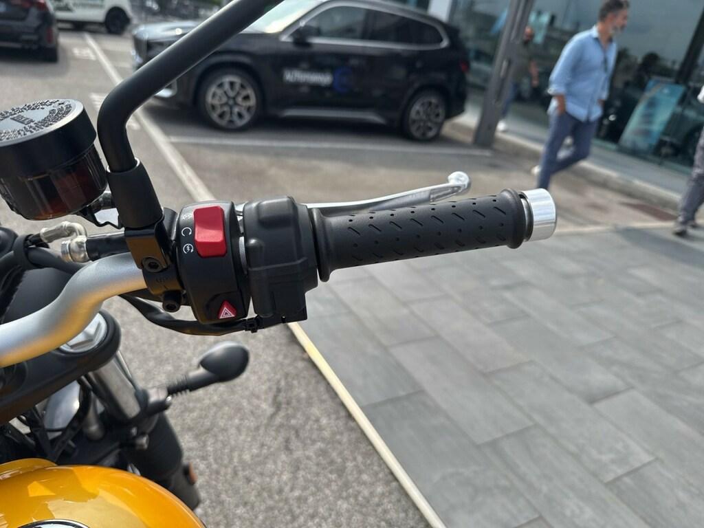 SCRAMBLER 900
