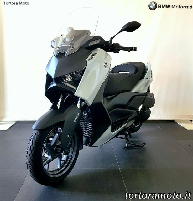 X-MAX 300