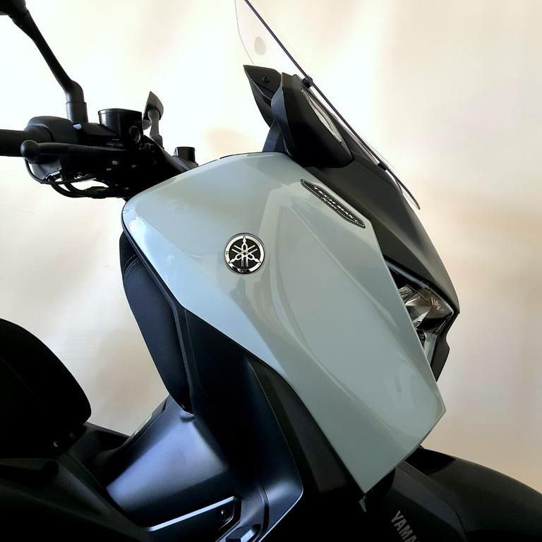 X-MAX 300
