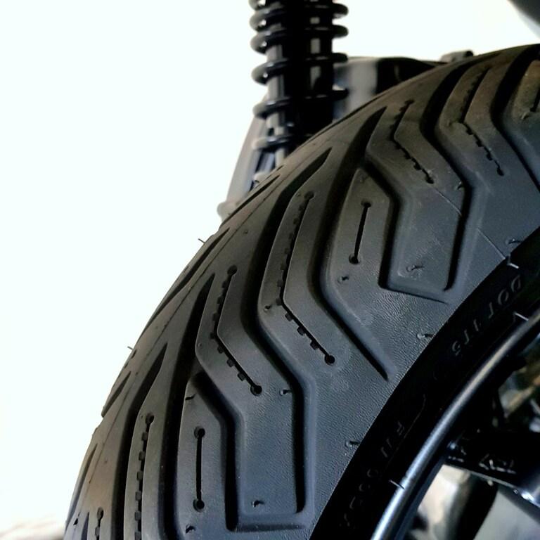 X-MAX 300