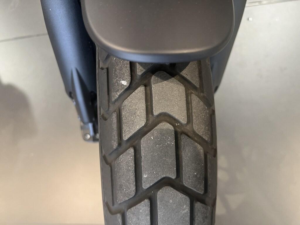 SCRAMBLER 800