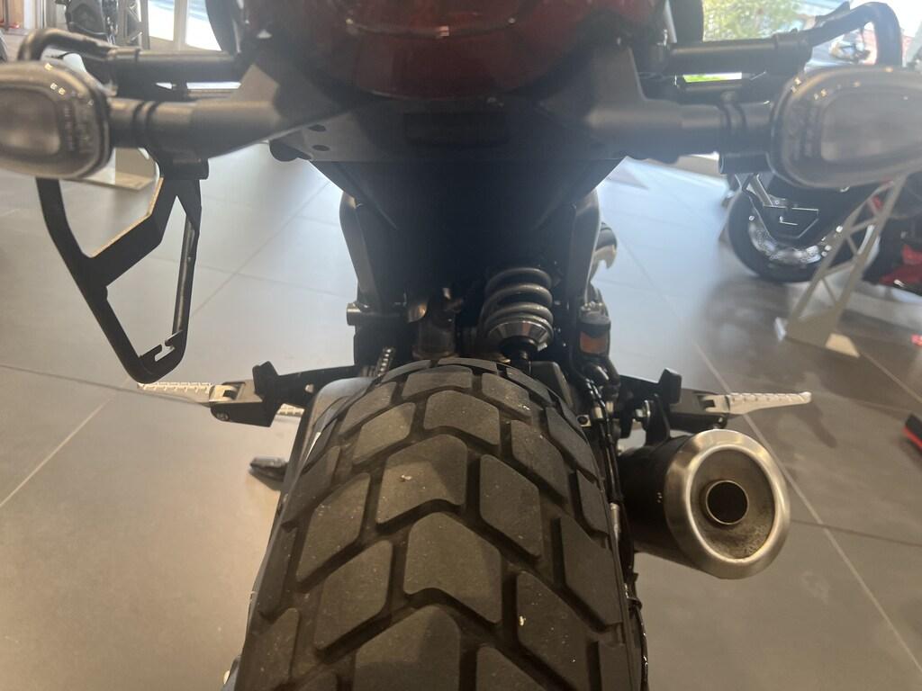 SCRAMBLER 800