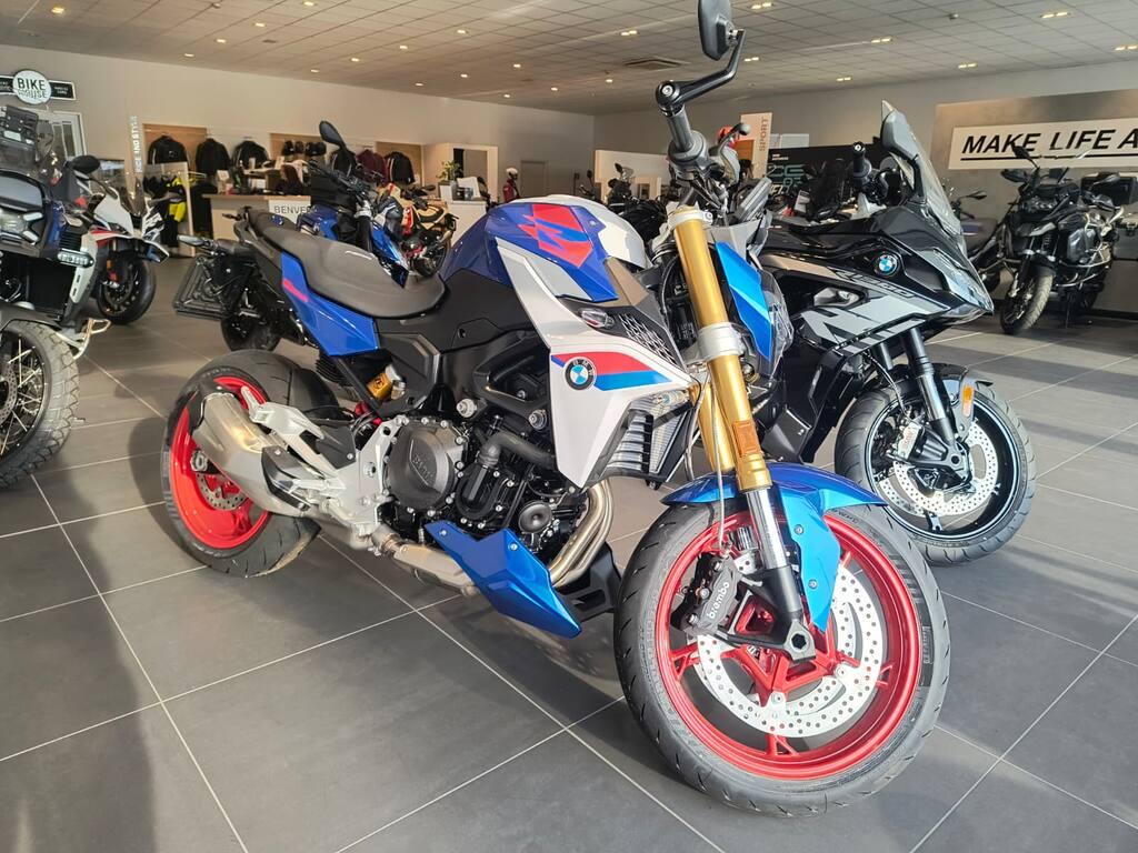 F 900 R