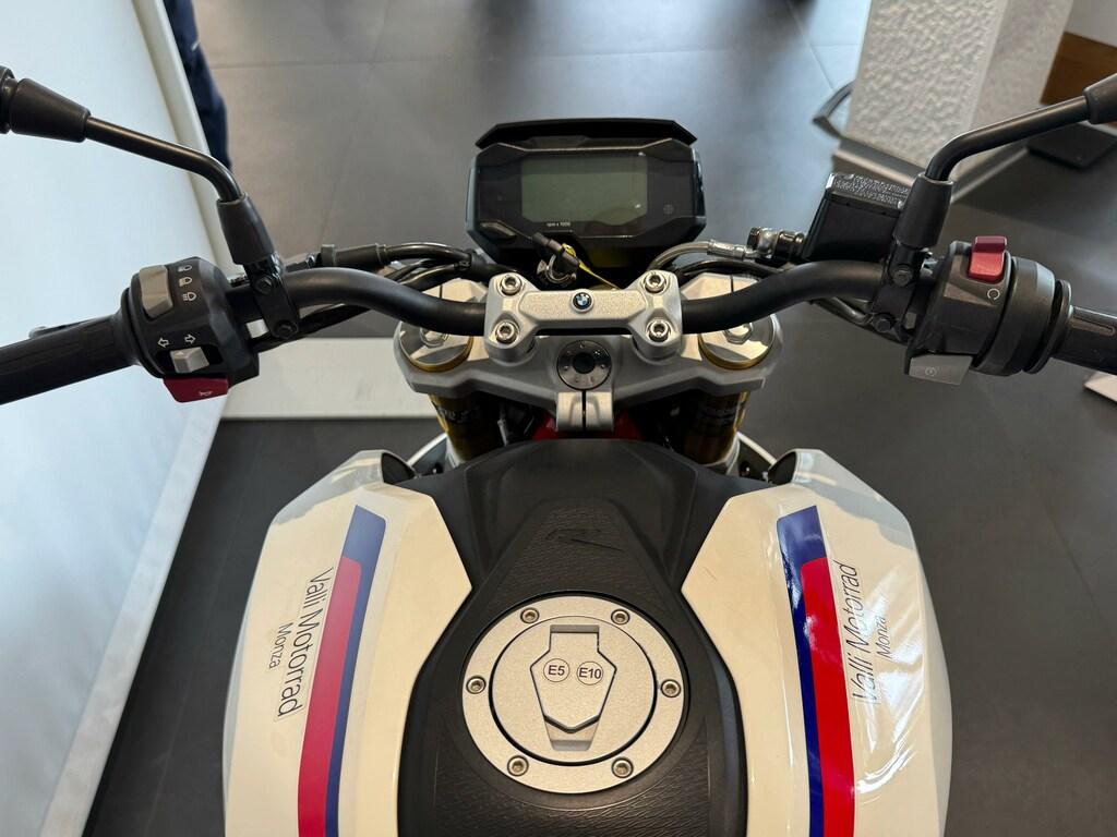 G 310 R