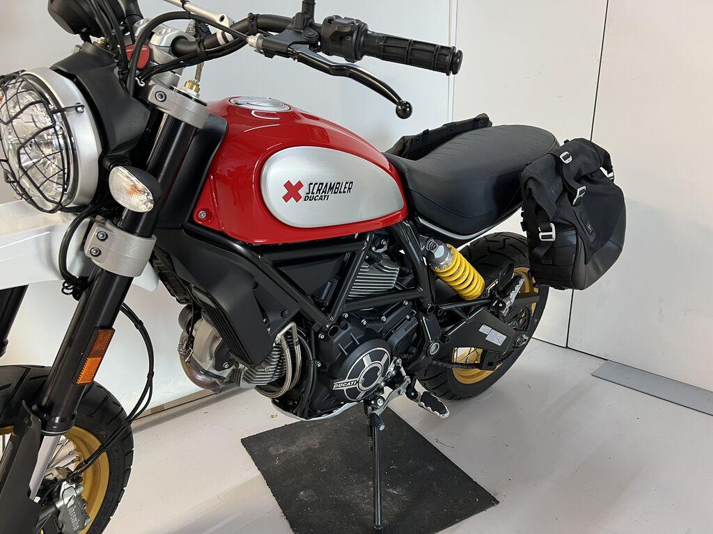SCRAMBLER 800