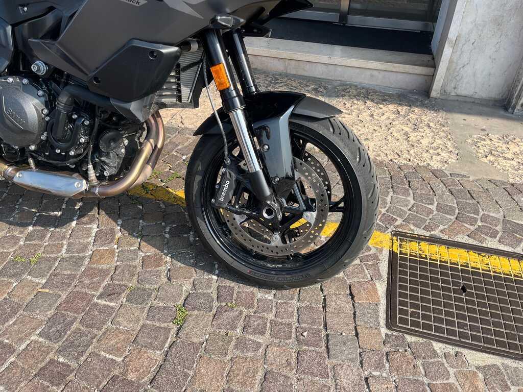 F 900 XR