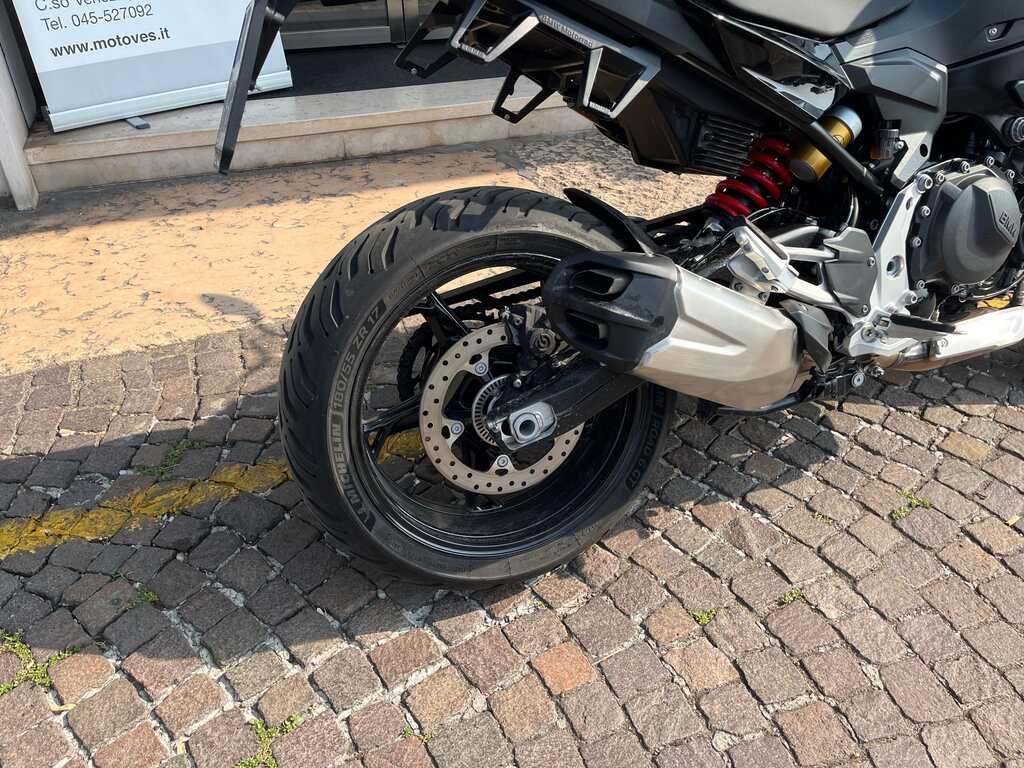 F 900 XR