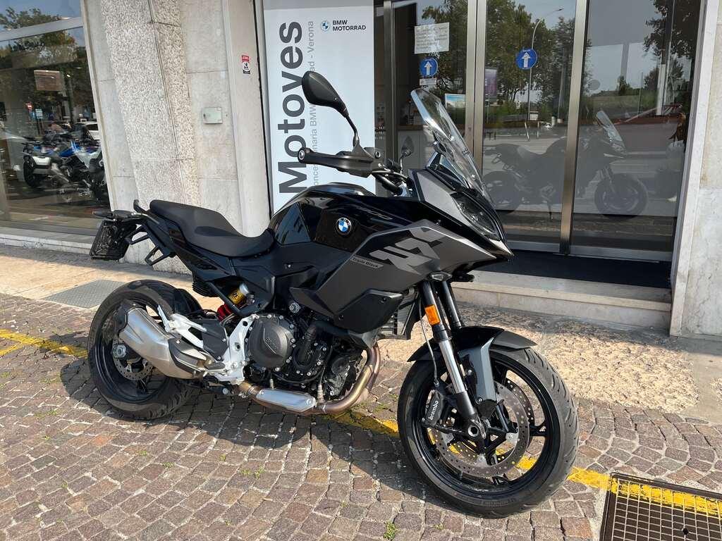 F 900 XR