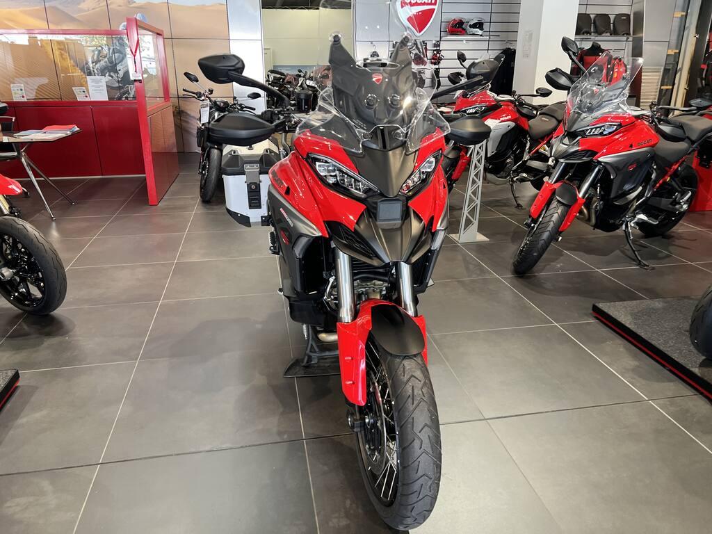 MULTISTRADA V4