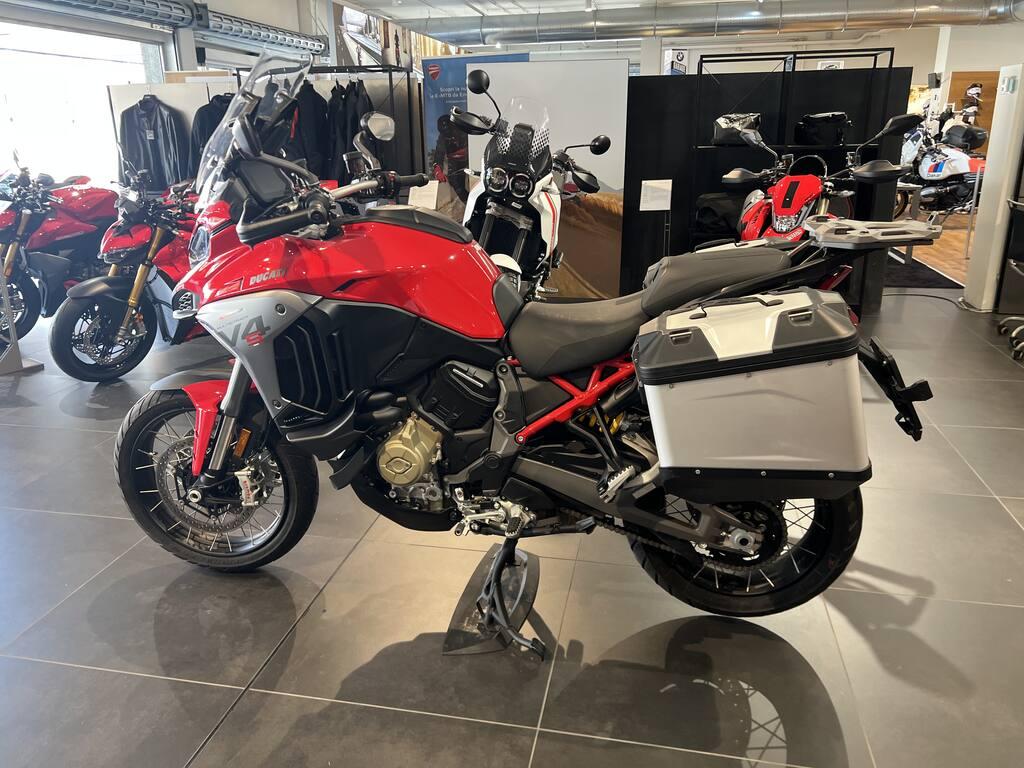 MULTISTRADA V4