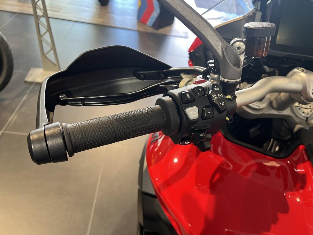 MULTISTRADA V4