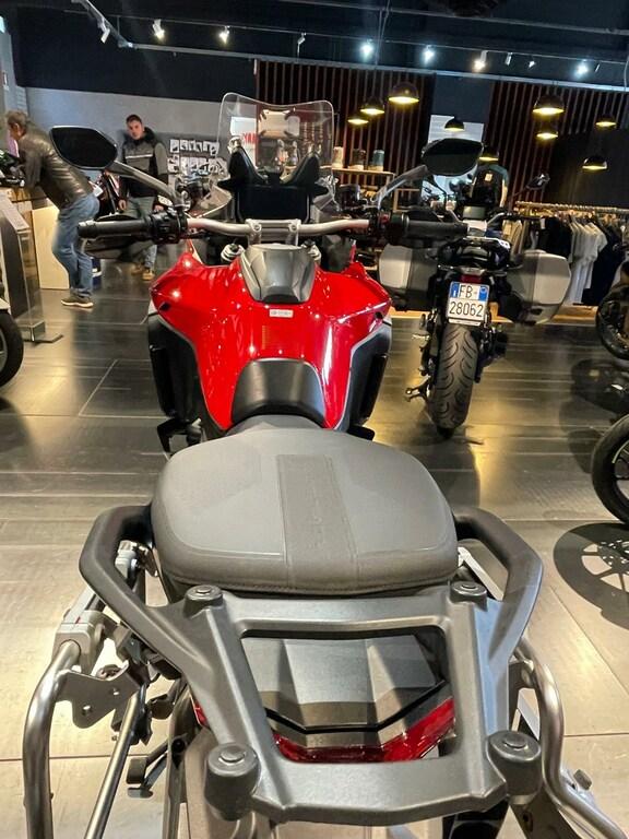 MULTISTRADA V4
