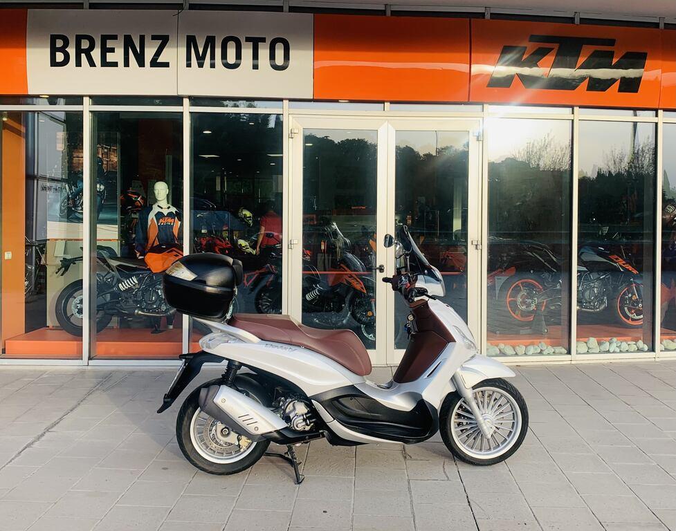 BEVERLY 300