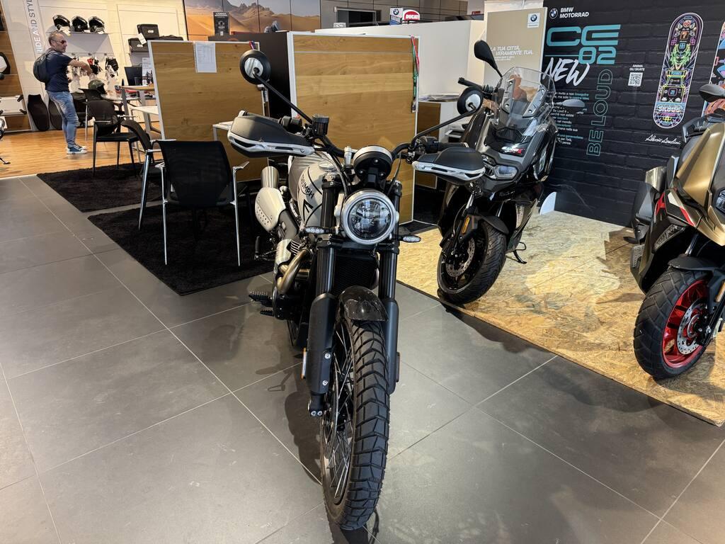 SCRAMBLER 1200