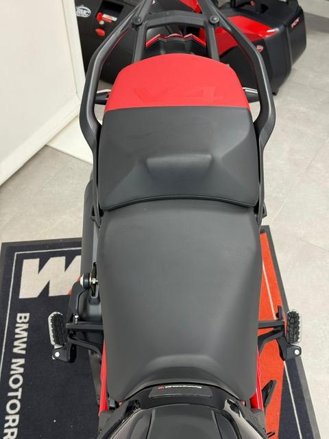 MULTISTRADA V4