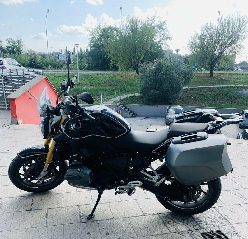 R 1200 R