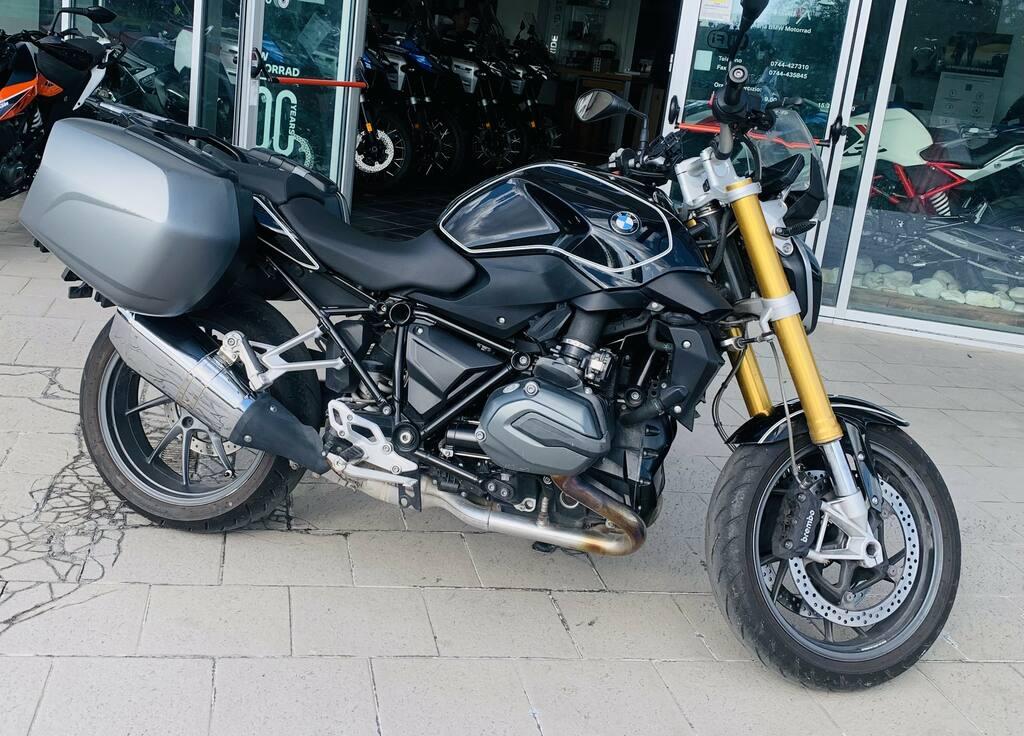 R 1200 R