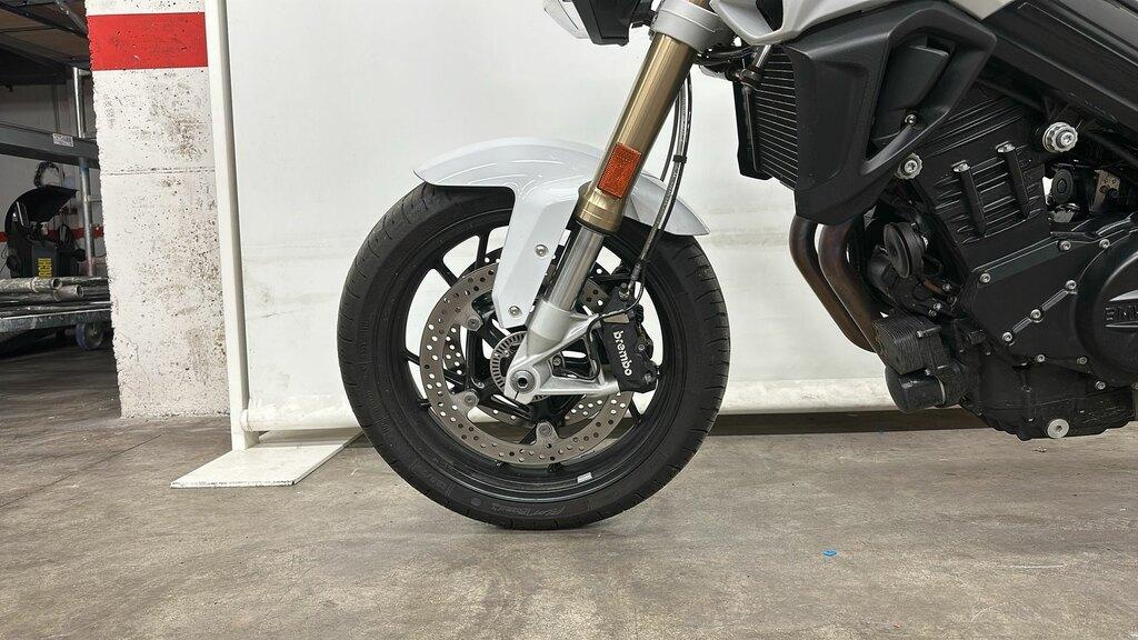 F 800 R