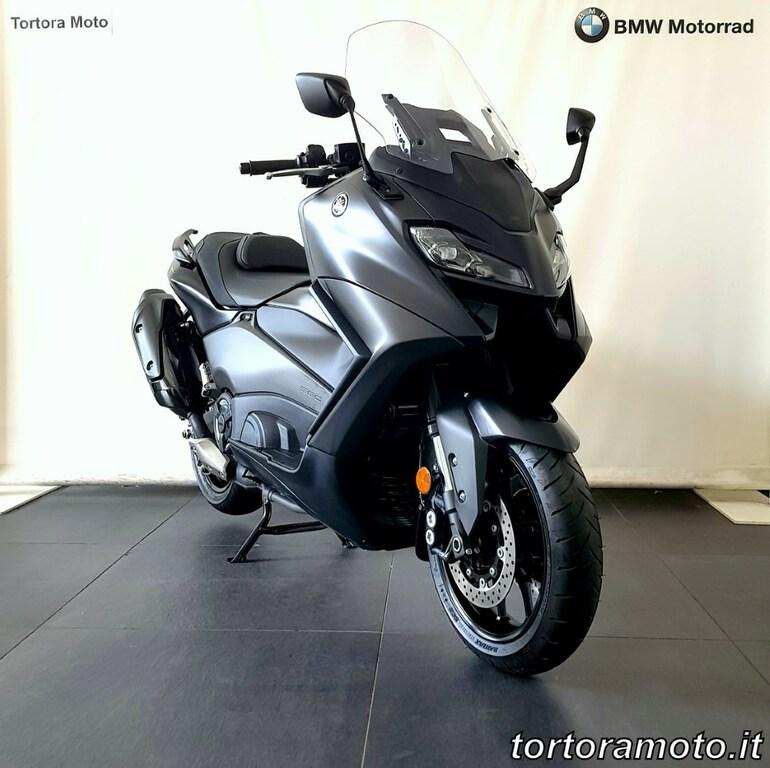 T-MAX 560