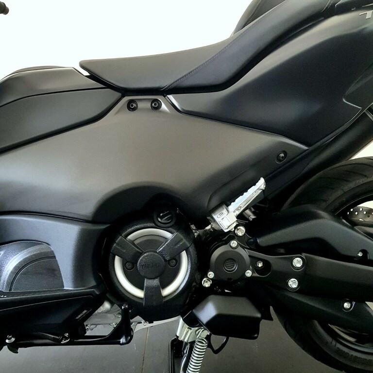 T-MAX 560