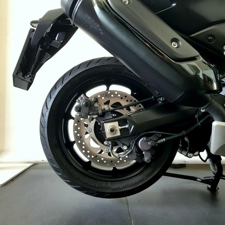 T-MAX 560