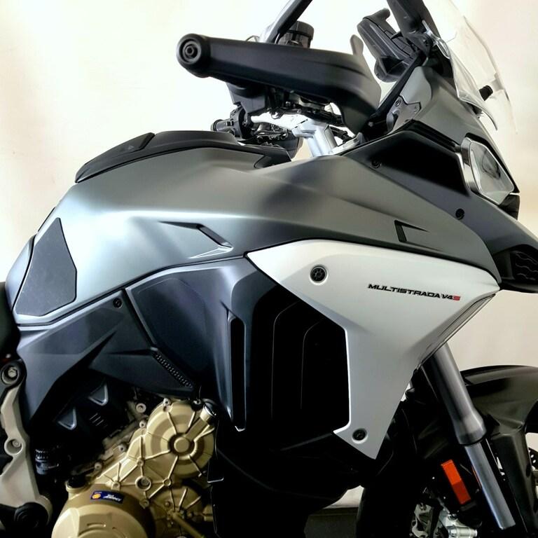 MULTISTRADA V4